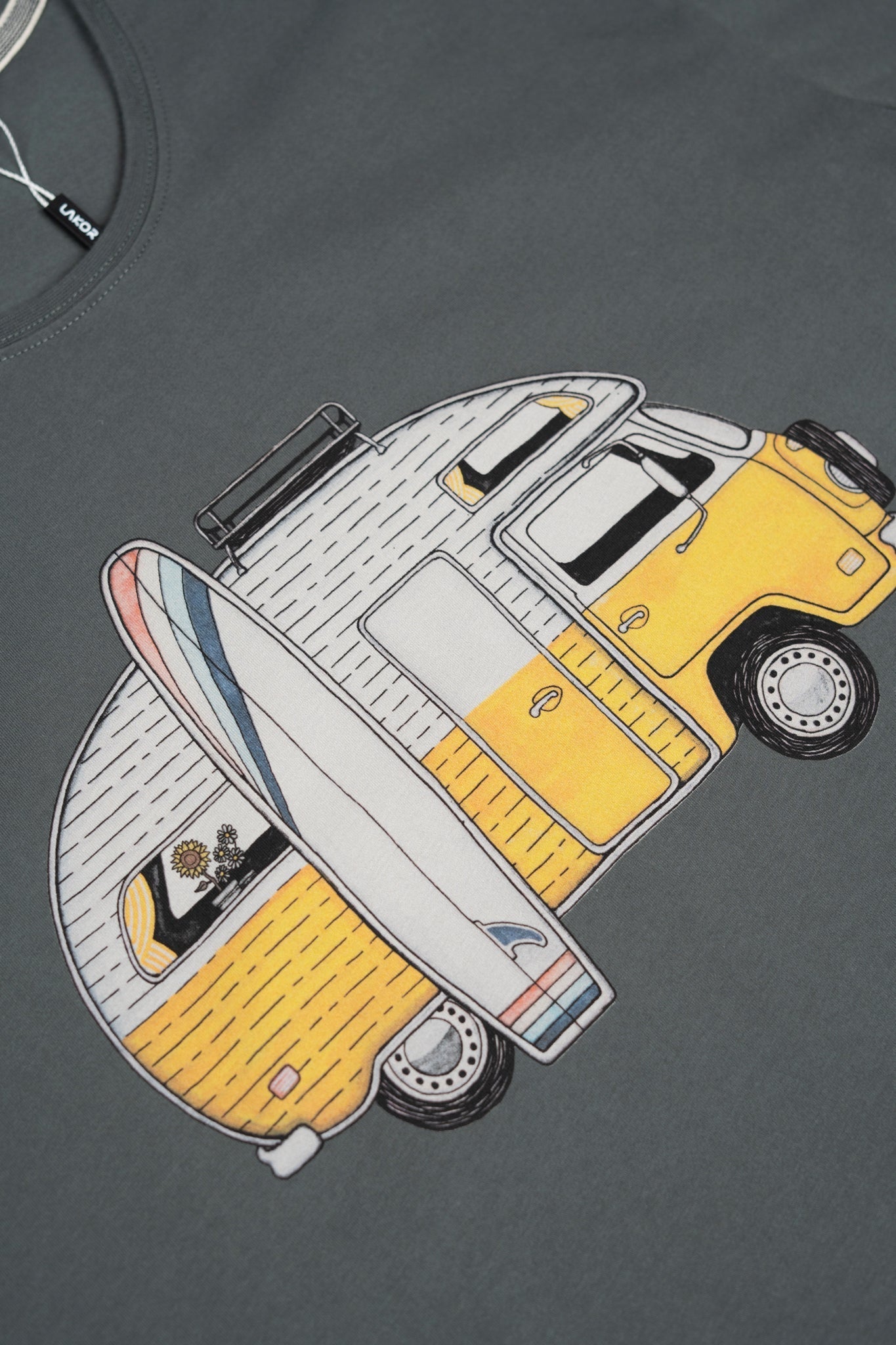Sun Camper T-Shirt - Urban Chic - Lakor | LAB10STREETWEAR