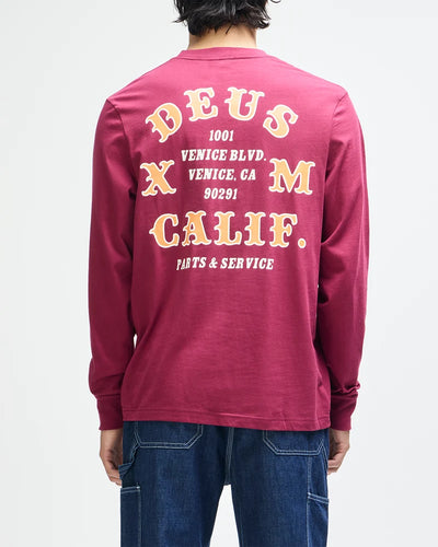 Deus Quick Strike Longsleeve - Burgundy - lab10menswear.nl
