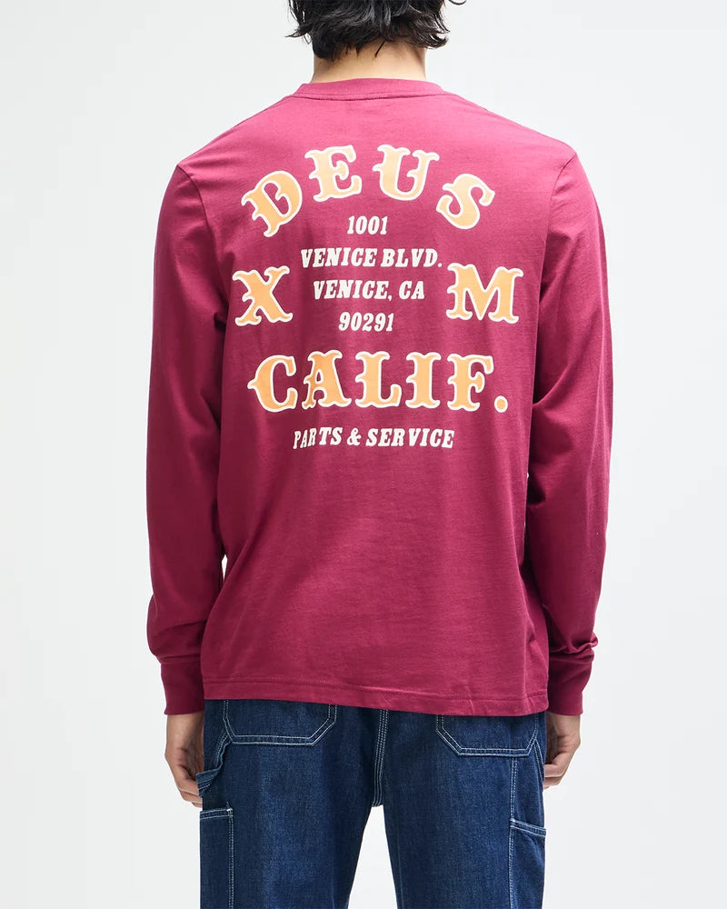 Deus Quick Strike Longsleeve - Burgundy - lab10menswear.nl