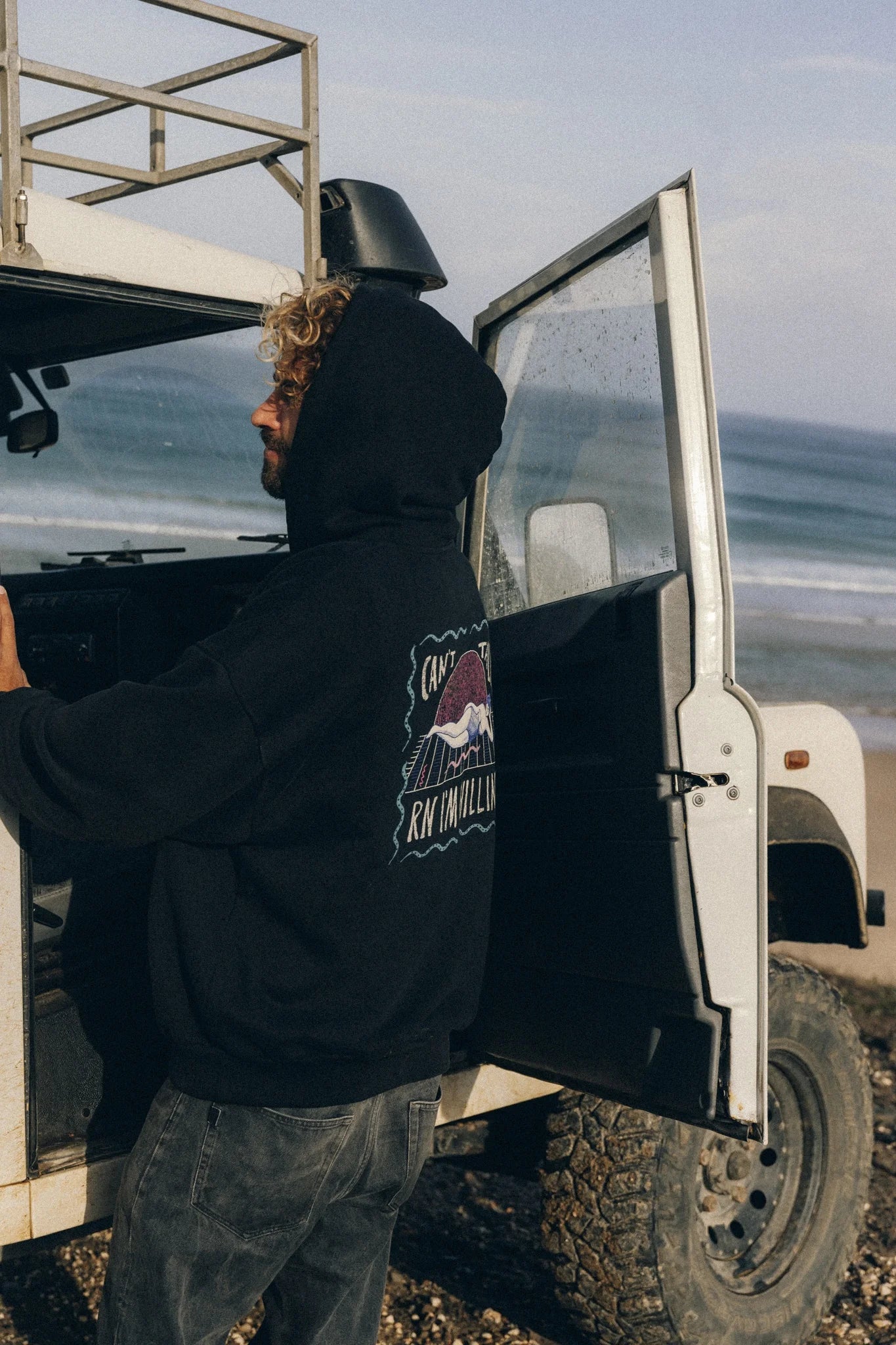 Chillin’rn Hoodie - Acid Black - Surf.inc | LAB10STREETWEAR
