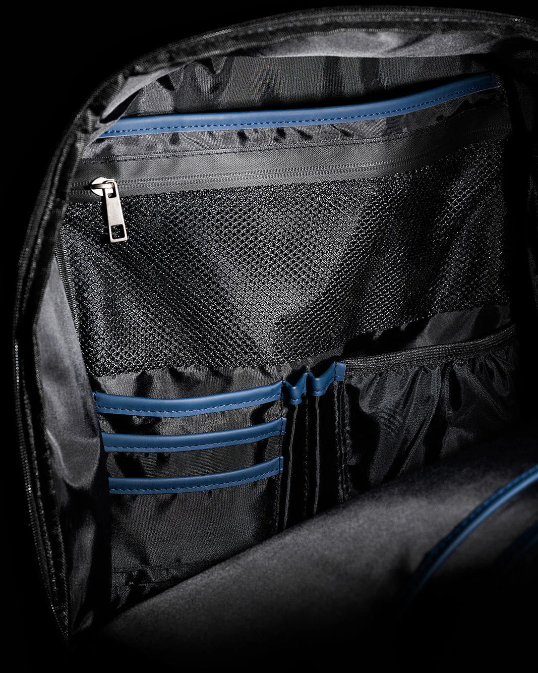 De Backpack - Black - Bagga | LAB10STREETWEAR